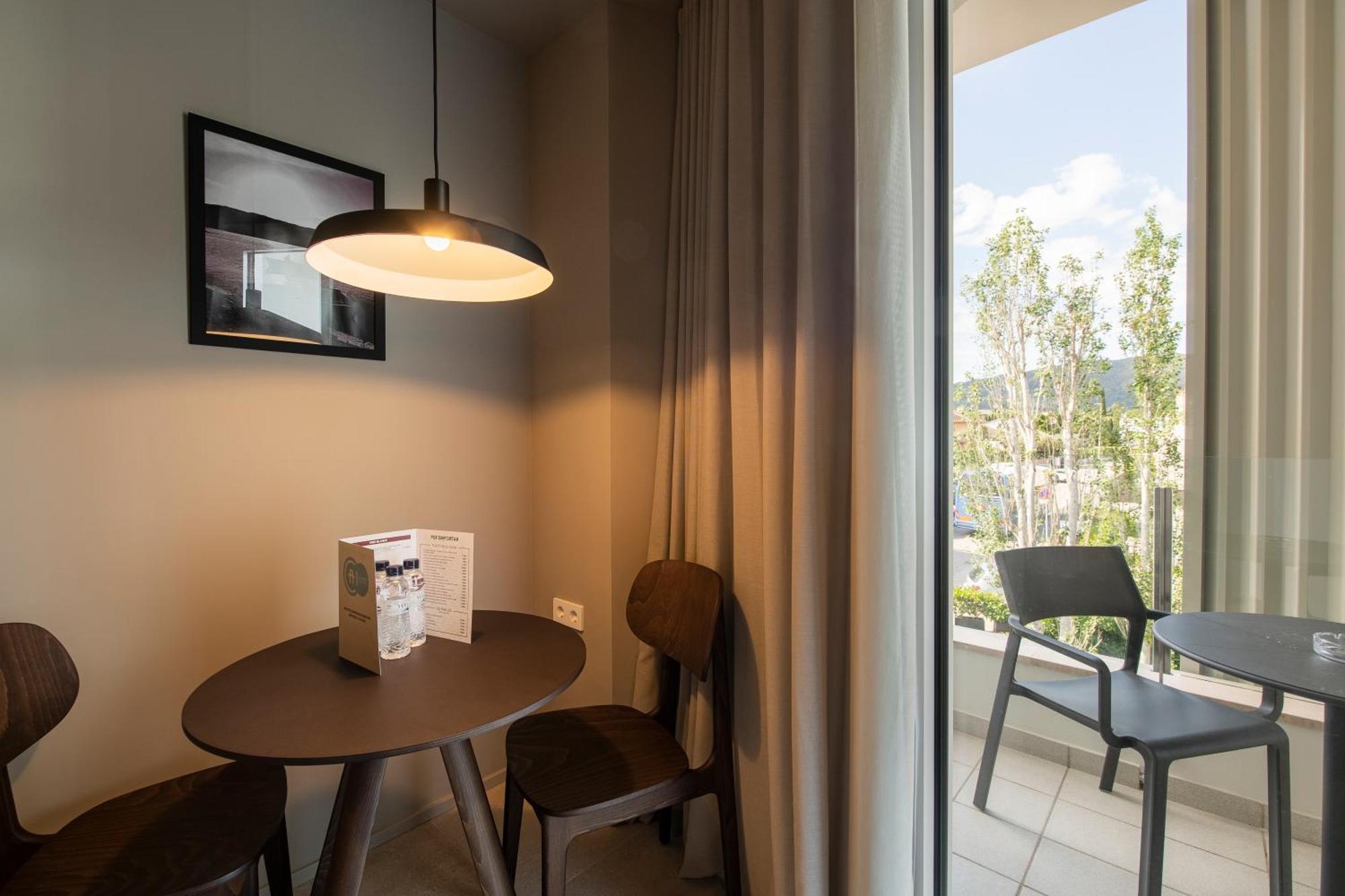 Apartaments La Carpa 班约莱斯 外观 照片