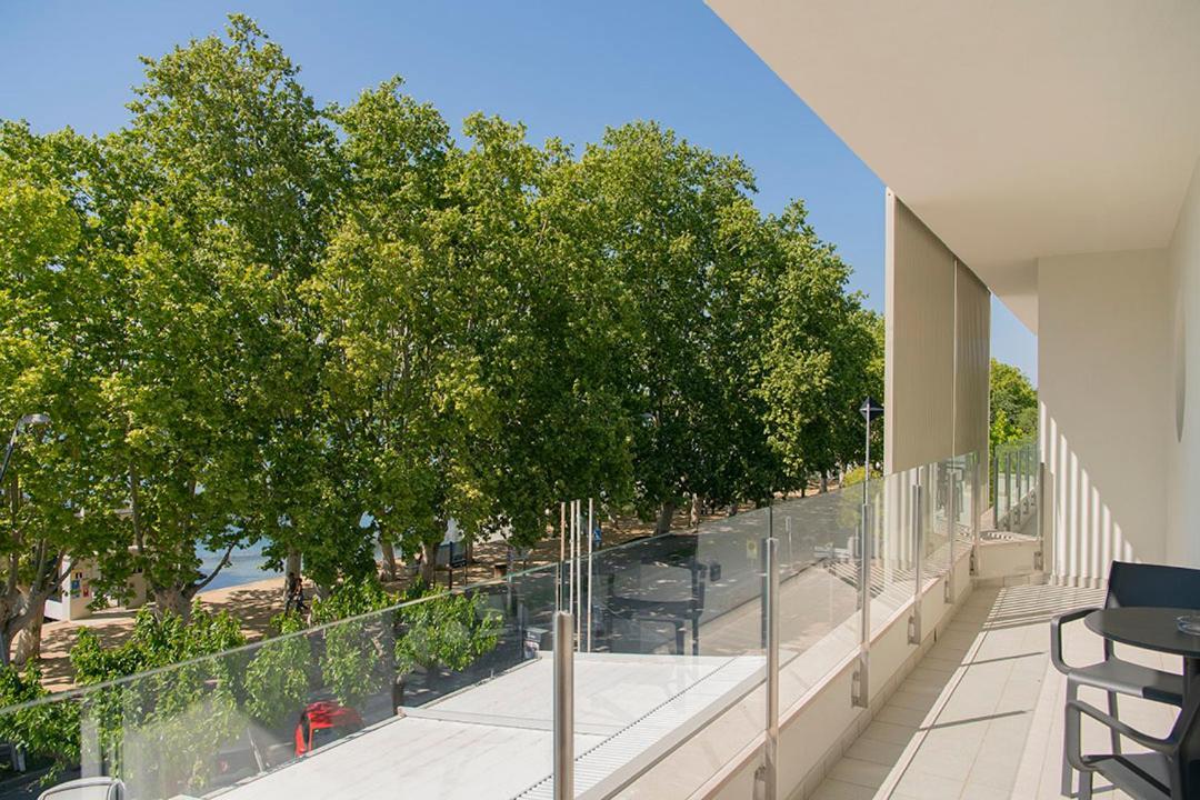 Apartaments La Carpa 班约莱斯 外观 照片